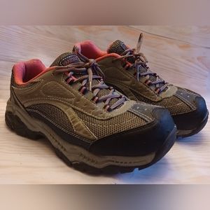 BRAHMA Womens Steele Toe shoes